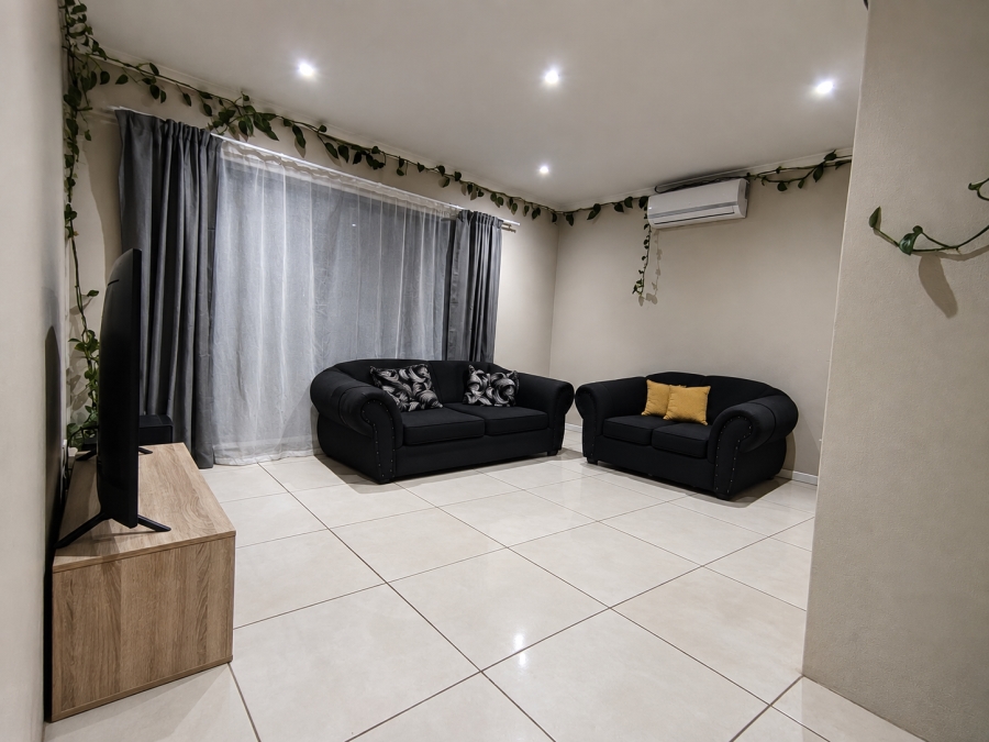 2 Bedroom Property for Sale in Sherwood Eastern Cape